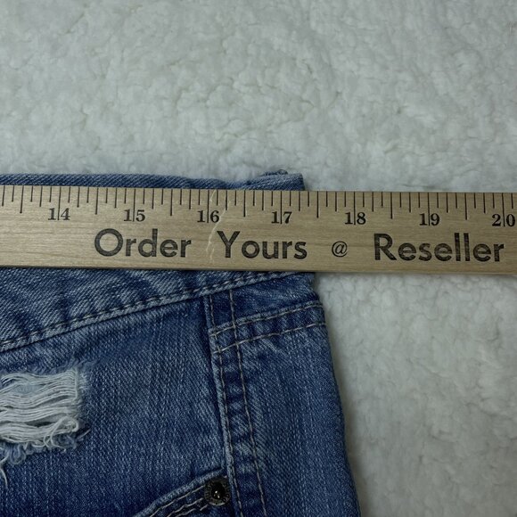 Mudd Capri Jeans Womens Sz 34 Blue Straight Leg Mid Rise Distressed 34x23 - Picture 4 of 8